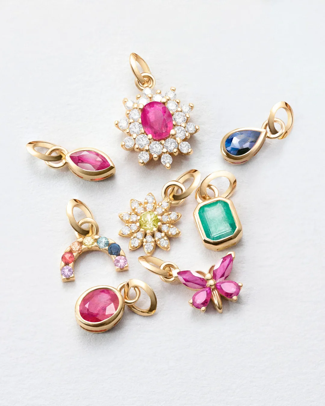 Charm Colgante Bisel Pera S de Zafiro en Oro Amarillo de 18 Kt - Image 4