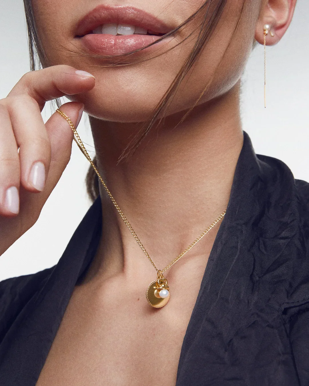 Charm Colgante Chupete S de Perla en Oro Amarillo de 18 Kt - Image 3