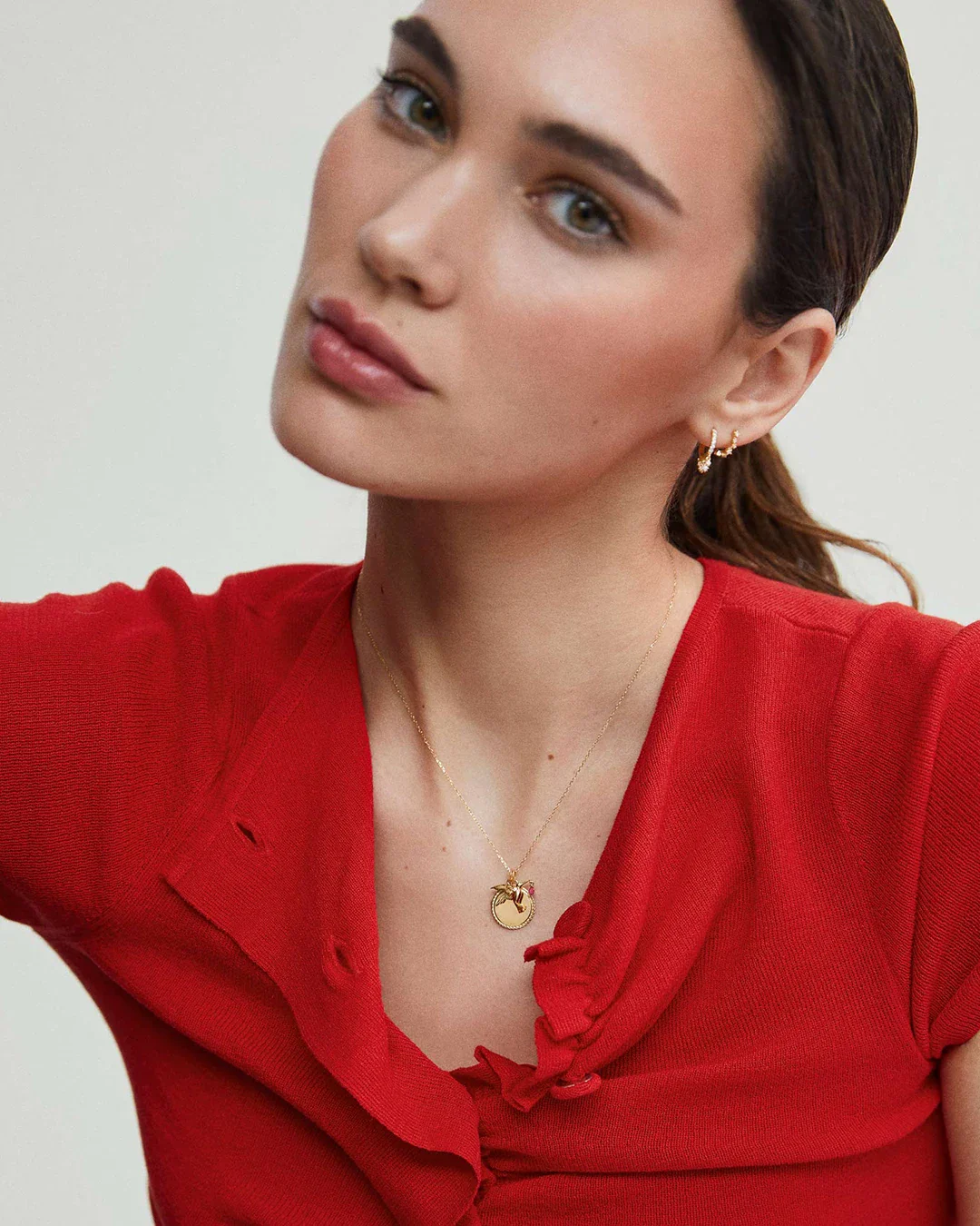 Charm Colgante Colibrí M de Rubí en Oro Amarillo de 18 Kt - Image 3