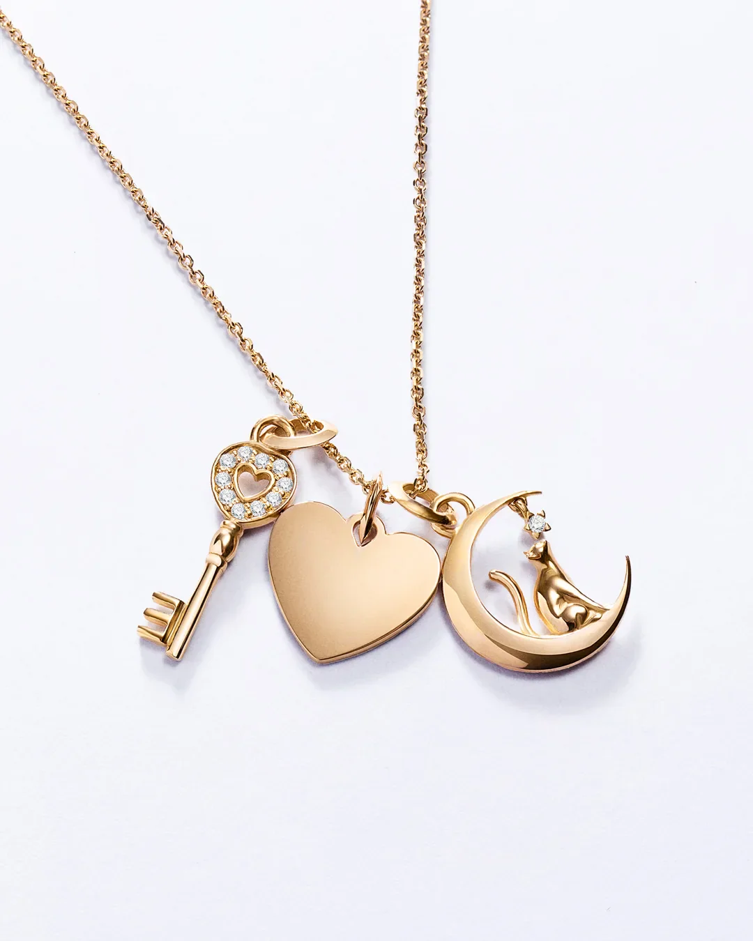 Charm Colgante Corazón S en Oro Amarillo de 18 Kt - Image 5