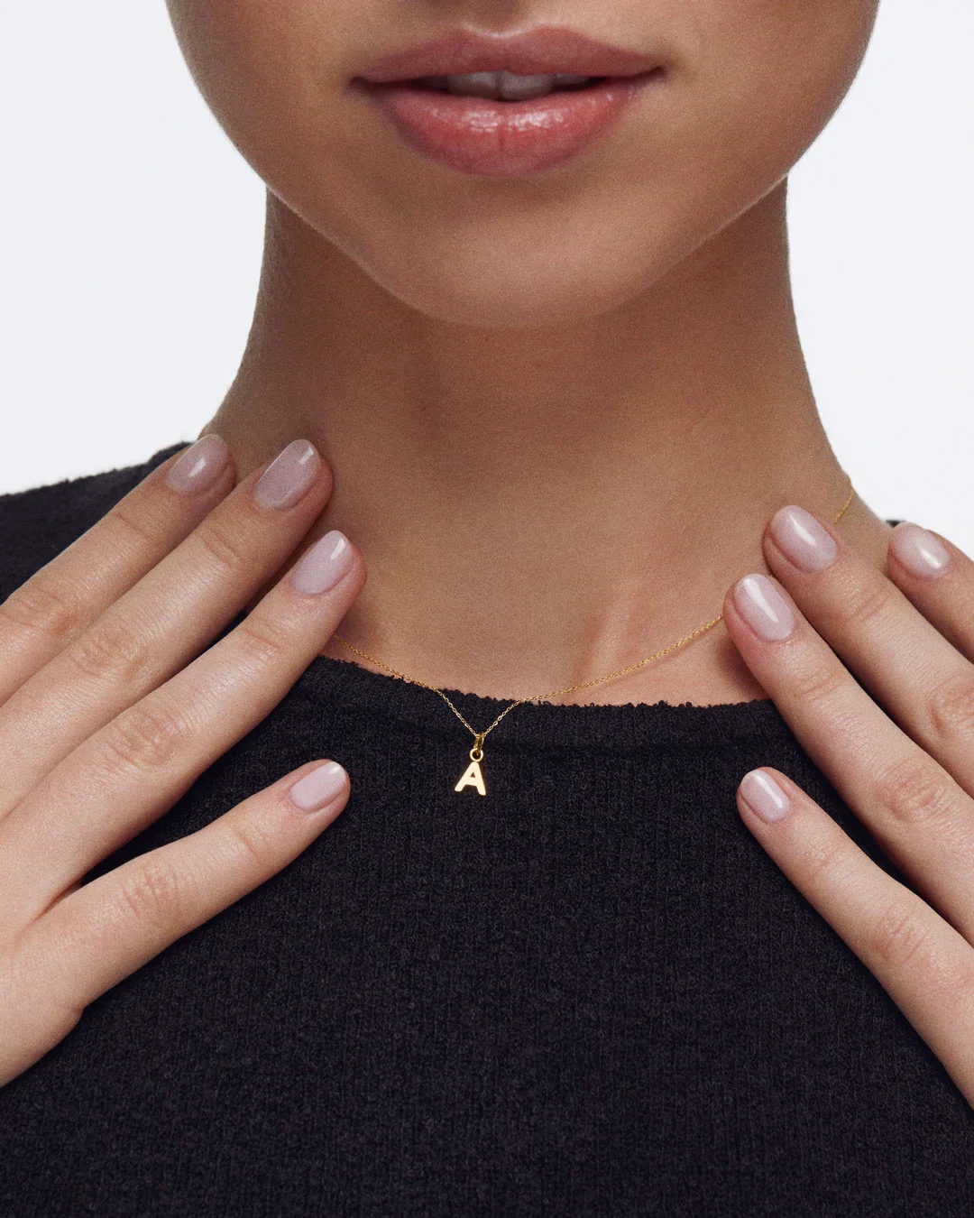 Charm Colgante Letra en Oro Amarillo de 18 Kt - Image 4