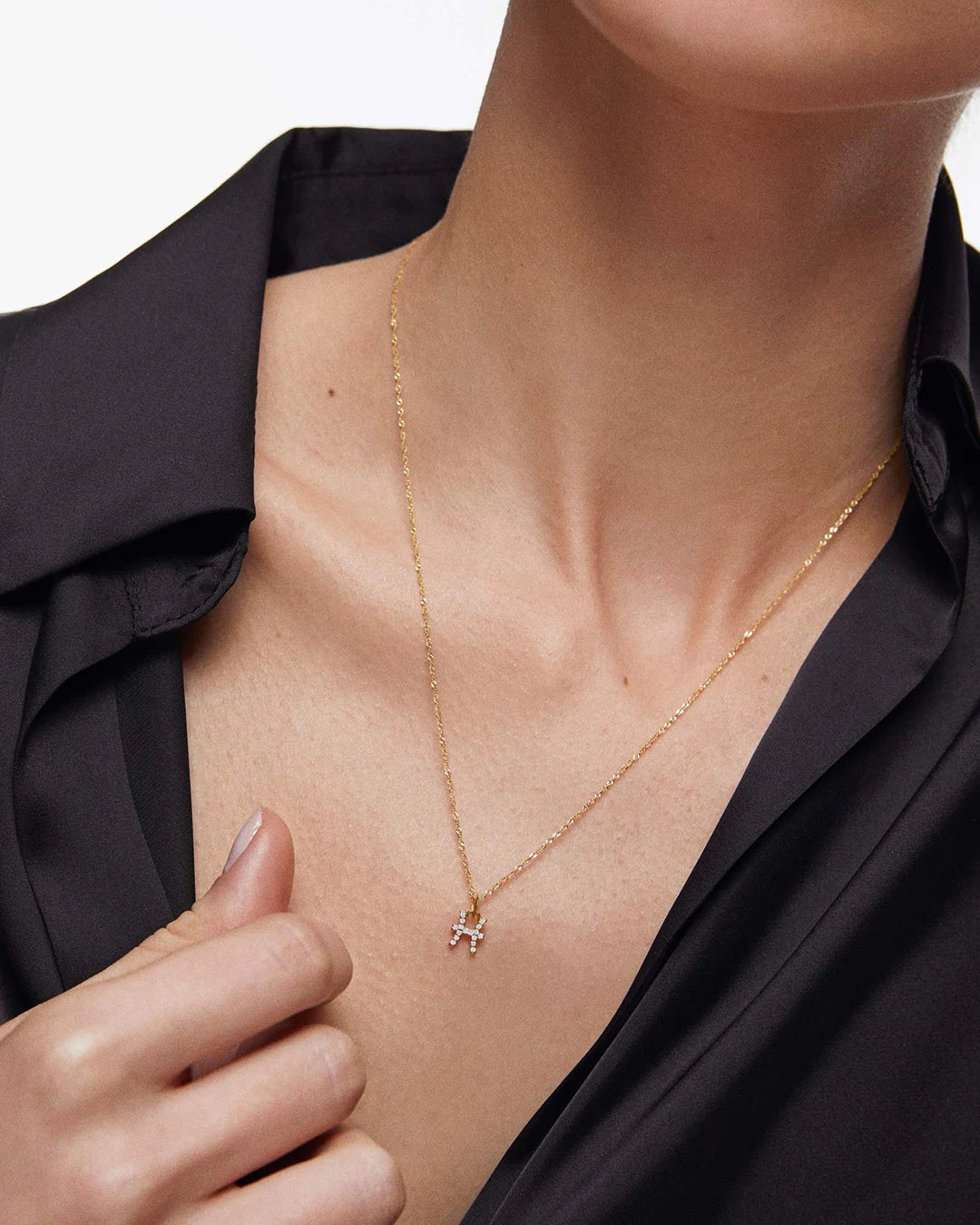 Charm Colgante Zodíaco Piscis S de Diamantes en Oro Amarillo de 18 Kt - Image 2