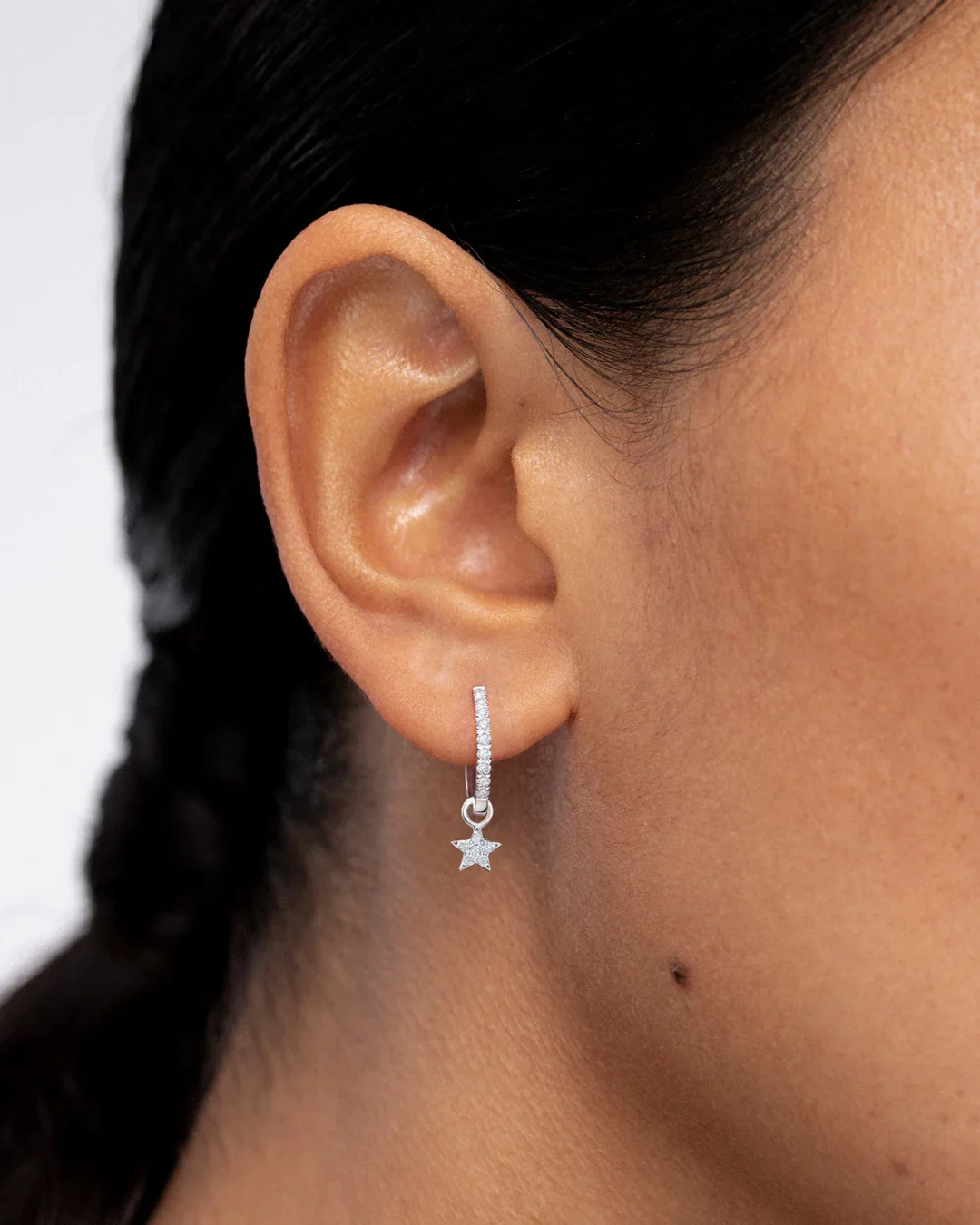 Charm para Pendiente de Aro Estrella Moon Diamonds en Oro Blanco de 18 Kt - Image 2