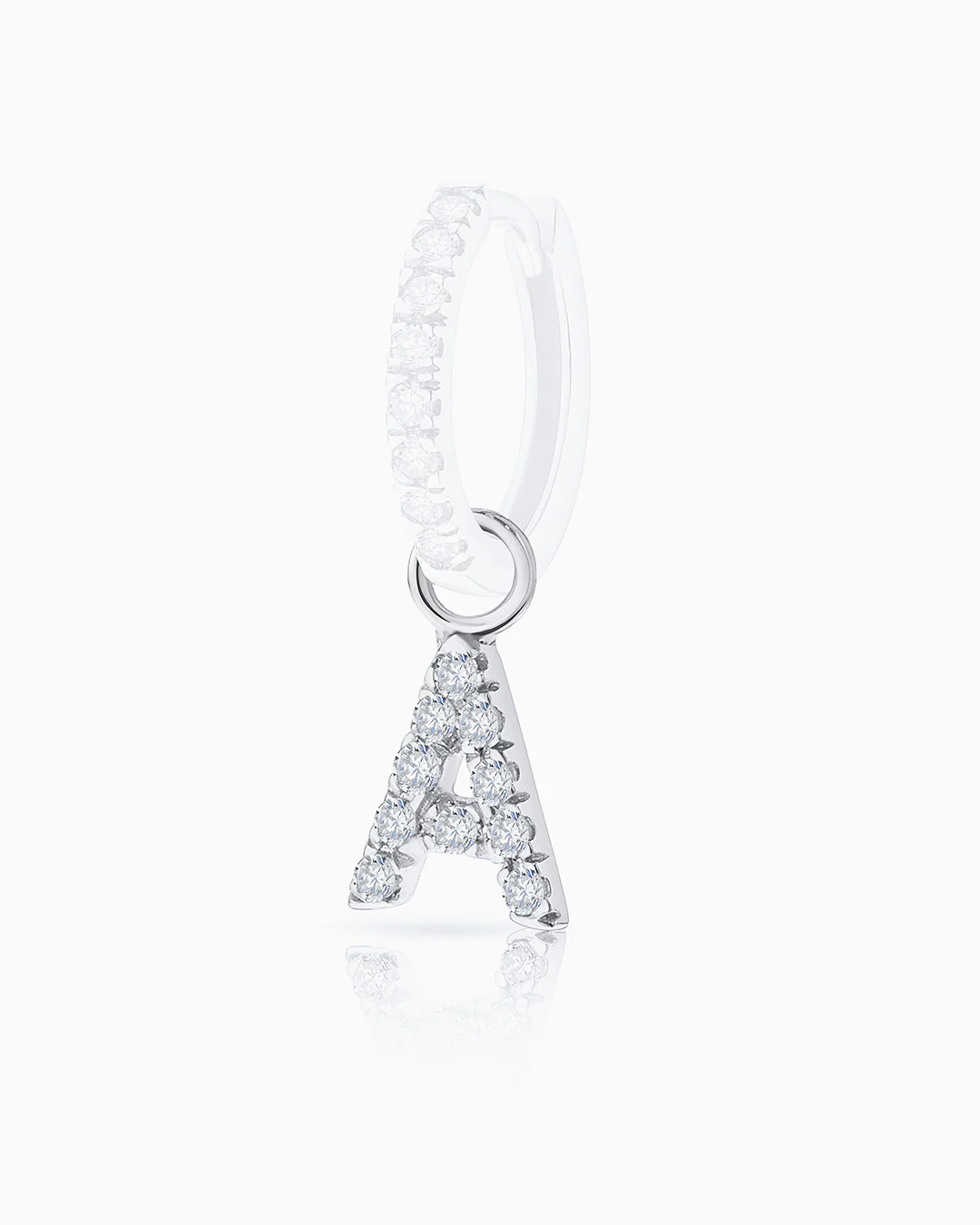 Charm para Pendiente de Aro MY Initial de Diamantes en Oro Blanco de 18 Kt - Image 2