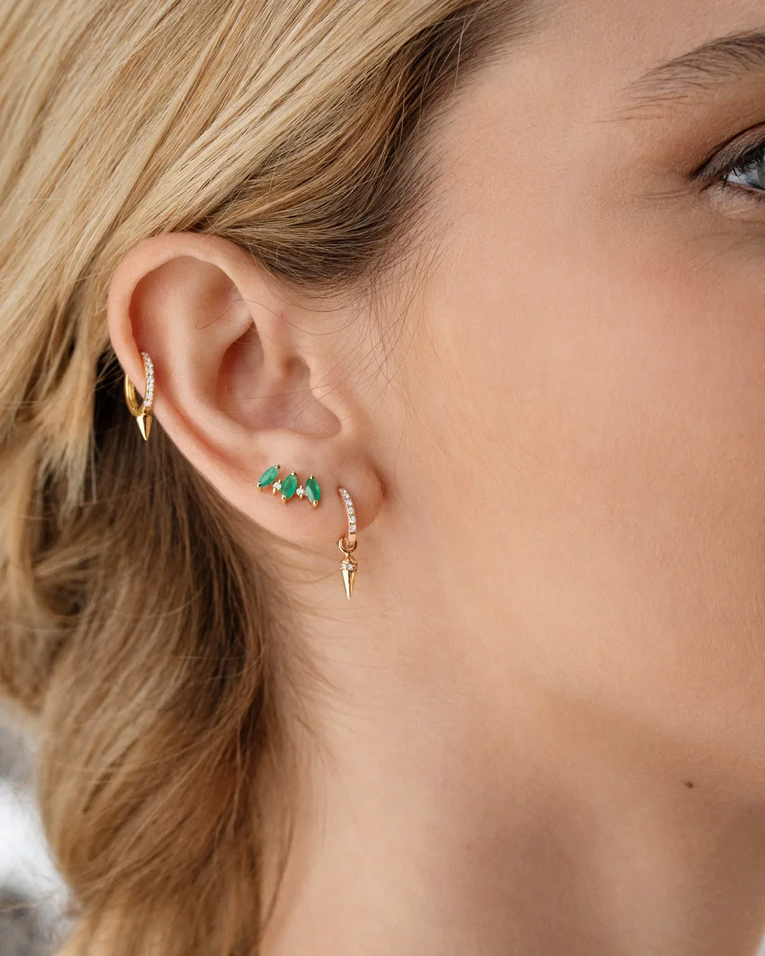 Charm para Pendiente de Aro Punk de Diamantes en Oro Amarillo de 18 Kt - Image 3