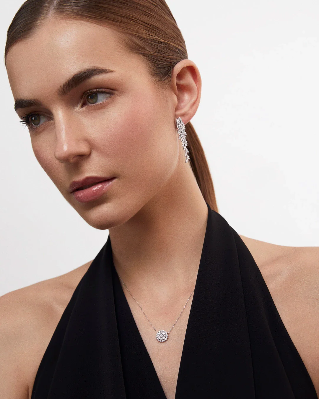 Gargantilla Blossom de Diamantes en Oro Blanco de 18 Kt - Image 3