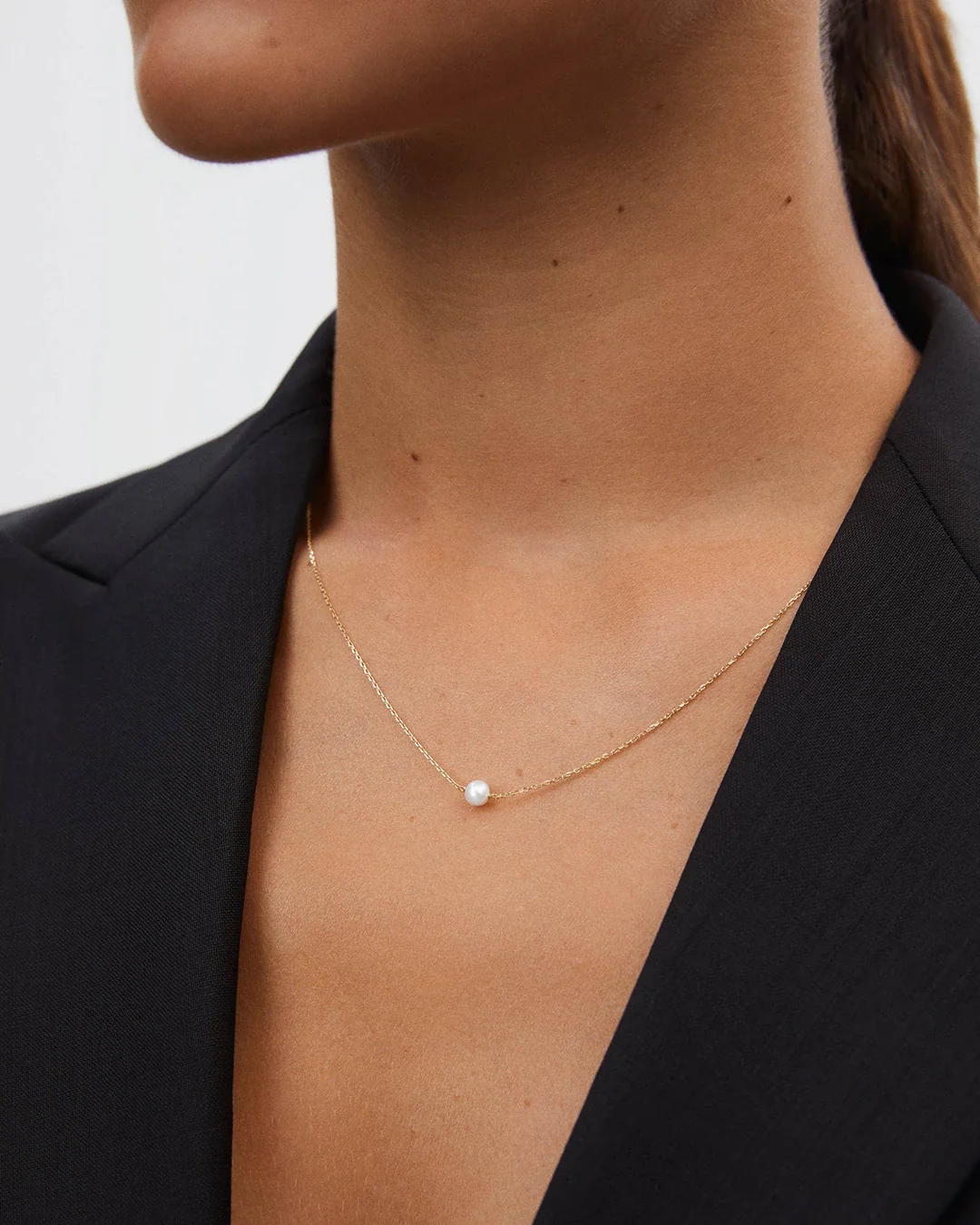 Gargantilla Mabi Blet Single de Perlas en Oro Amarillo de 18 Kt - Image 2