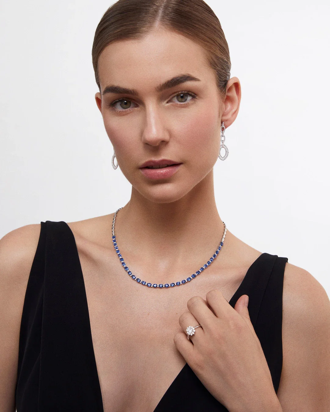 Gargantilla Midnight Rain de Zafiros y Diamantes en Oro Blanco de 18 Kt - Image 2