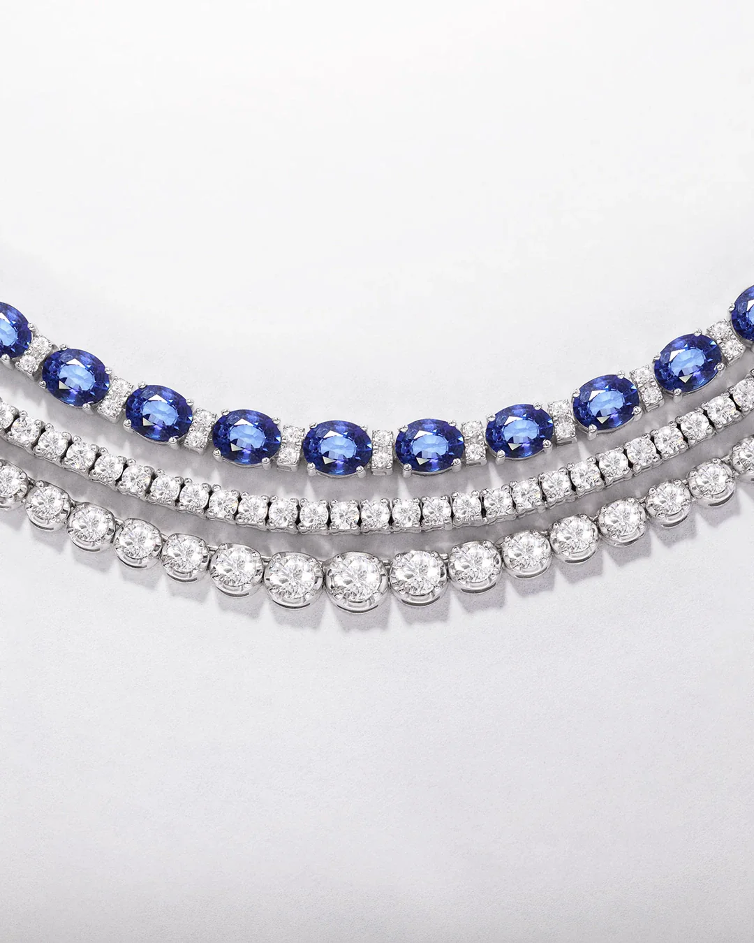 Gargantilla Midnight Rain de Zafiros y Diamantes en Oro Blanco de 18 Kt - Image 5