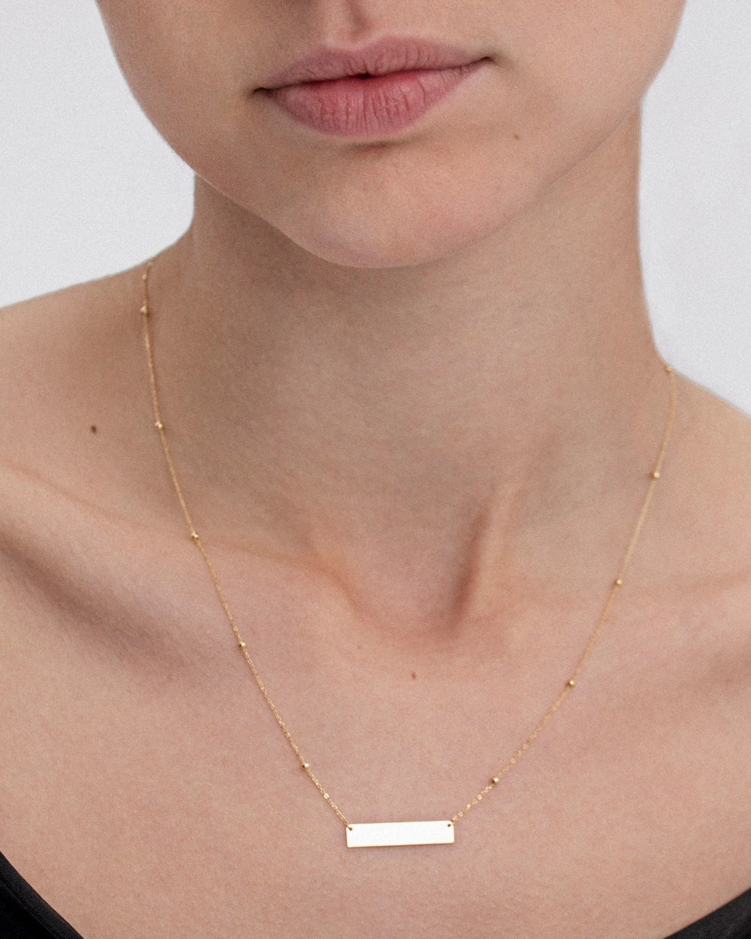 Gargantilla Personalizable Nombre BS en Oro Amarillo de 18 Kt - Image 2