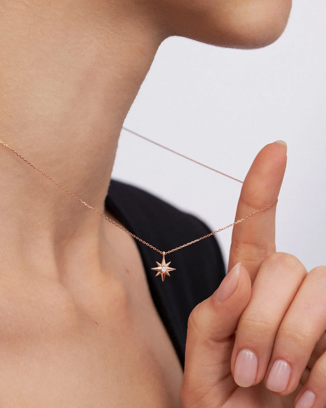 Gargantilla Rosa de los Vientos en Oro Rosa de 18 Kt - Image 2