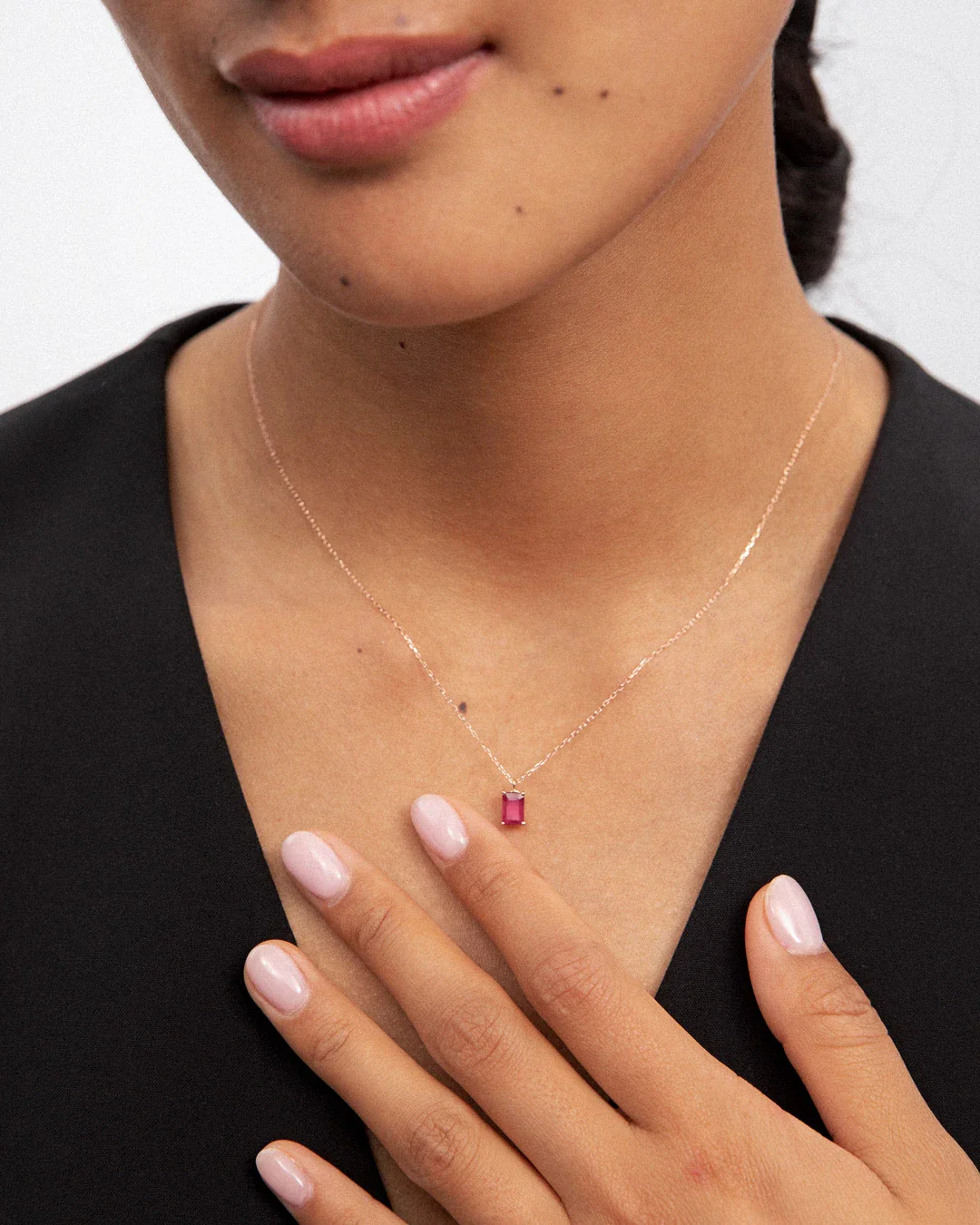 Gargantilla de Rubí Baguette en Oro Rosa de 18 Kt - Image 2