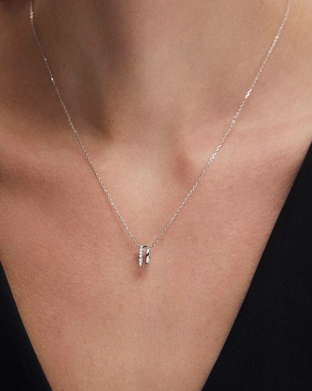 Gargantilla Selene de Diamantes en Oro Blanco de 18 Kt - Image 2