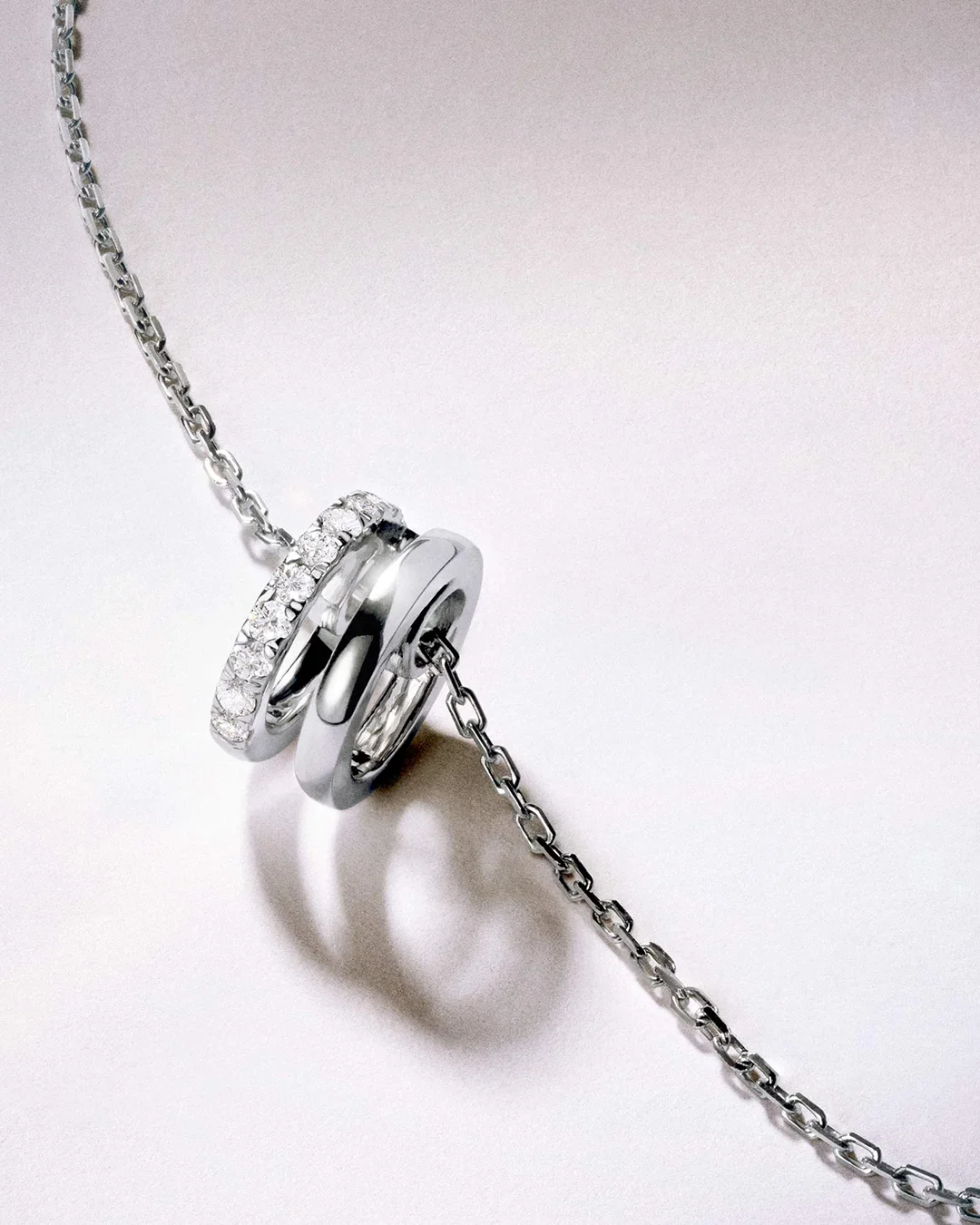 Gargantilla Selene de Diamantes en Oro Blanco de 18 Kt - Image 4