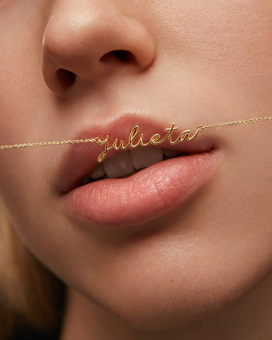 Gargantilla Signature en Oro Amarillo de 18 Kt - Image 6