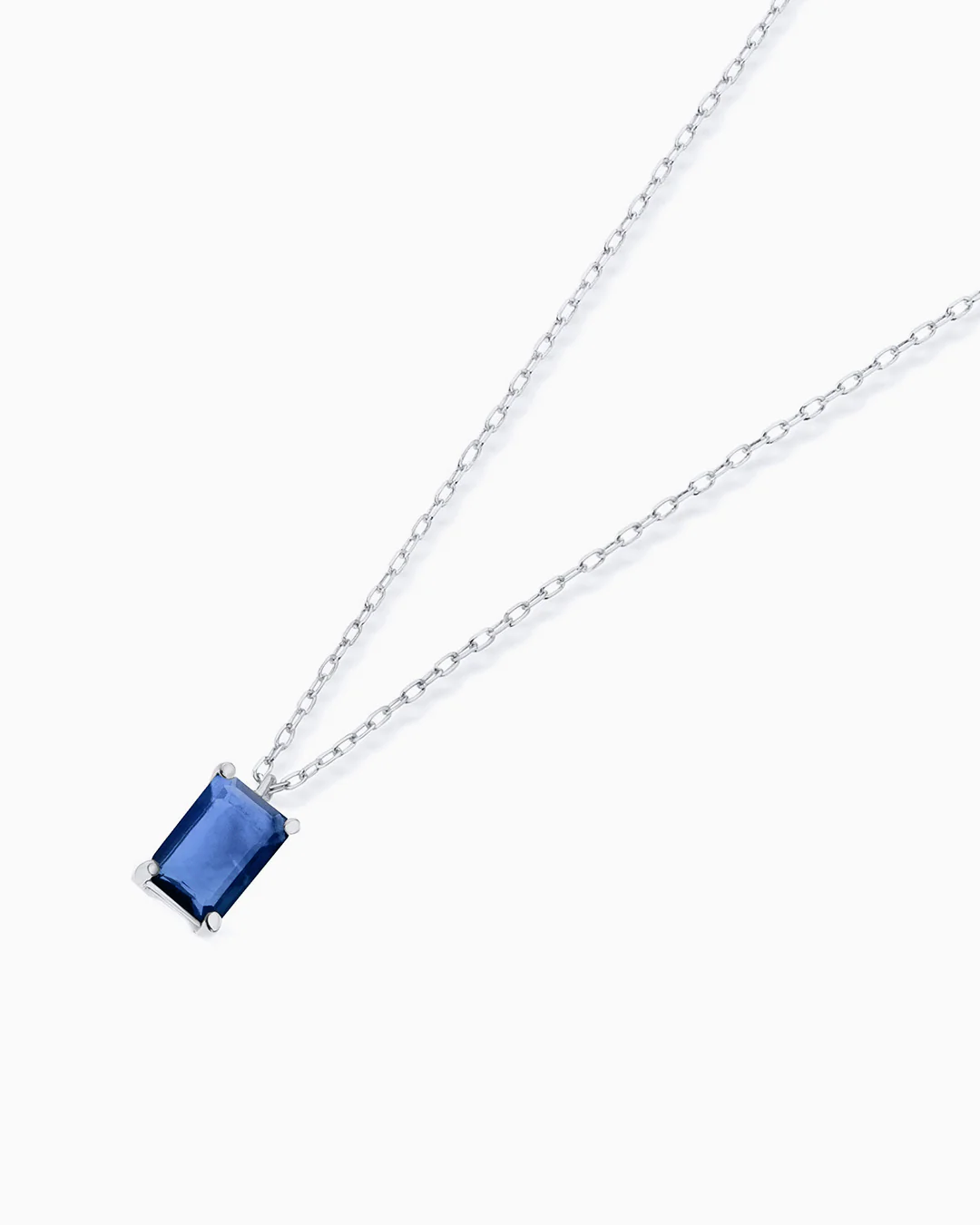 Gargantilla de Zafiro Baguette en Oro Blanco de 18 Kt - Image 3