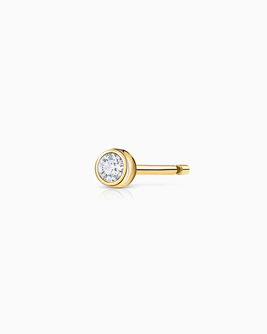 Pendiente Piercing Bezel Stud de Diamante en Oro Amarillo de 18 Kt - Image 3