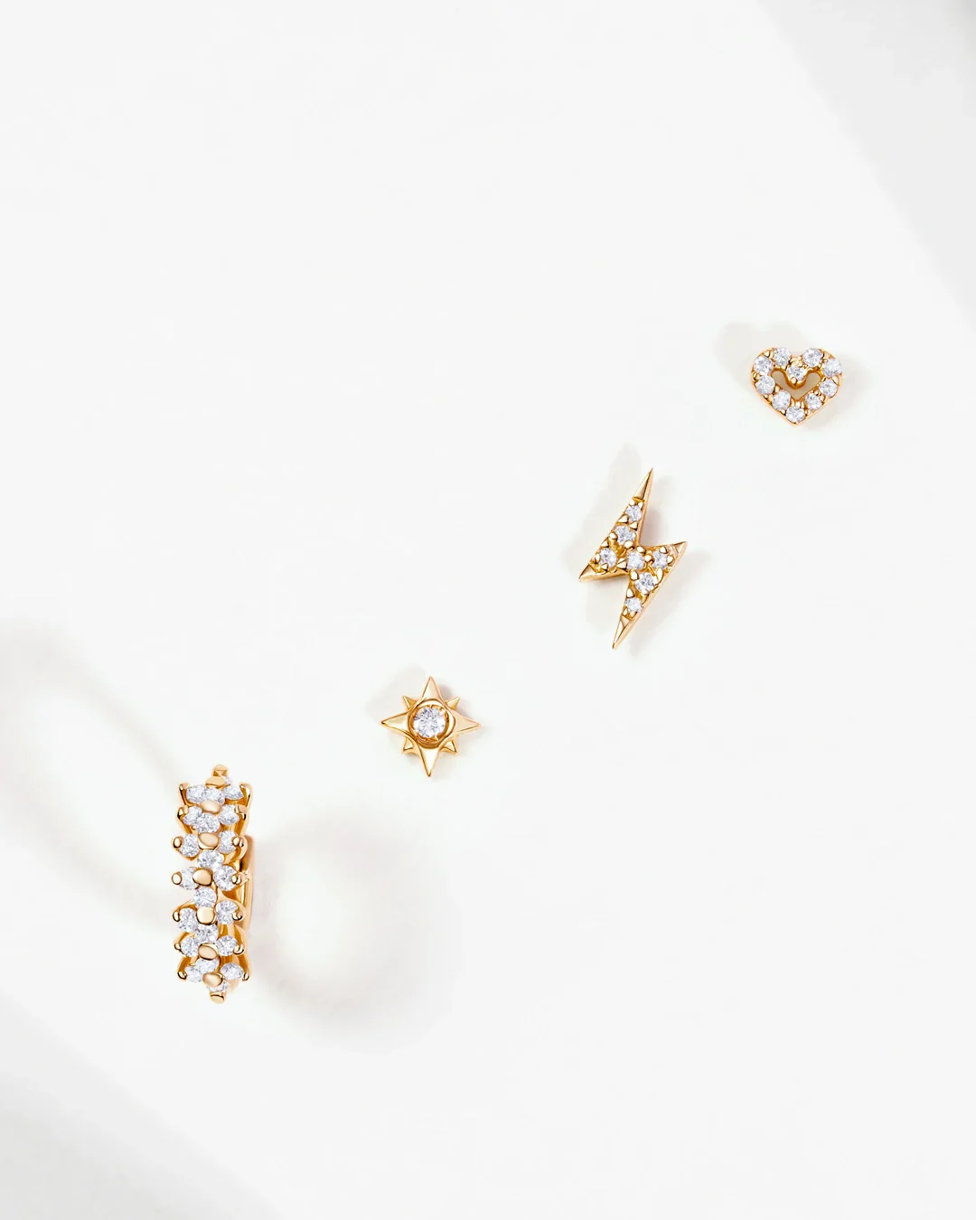 Pendiente Piercing Cheri de Diamantes en Oro Amarillo de 18 Kt - Image 5