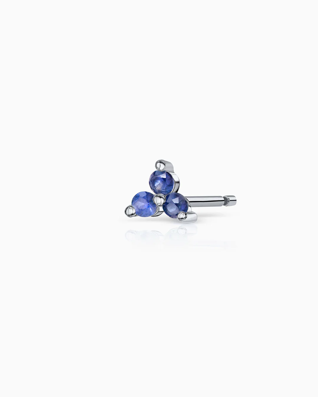 Pendiente Piercing Clover Mini de Zafiros en Oro Blanco de 18 Kt