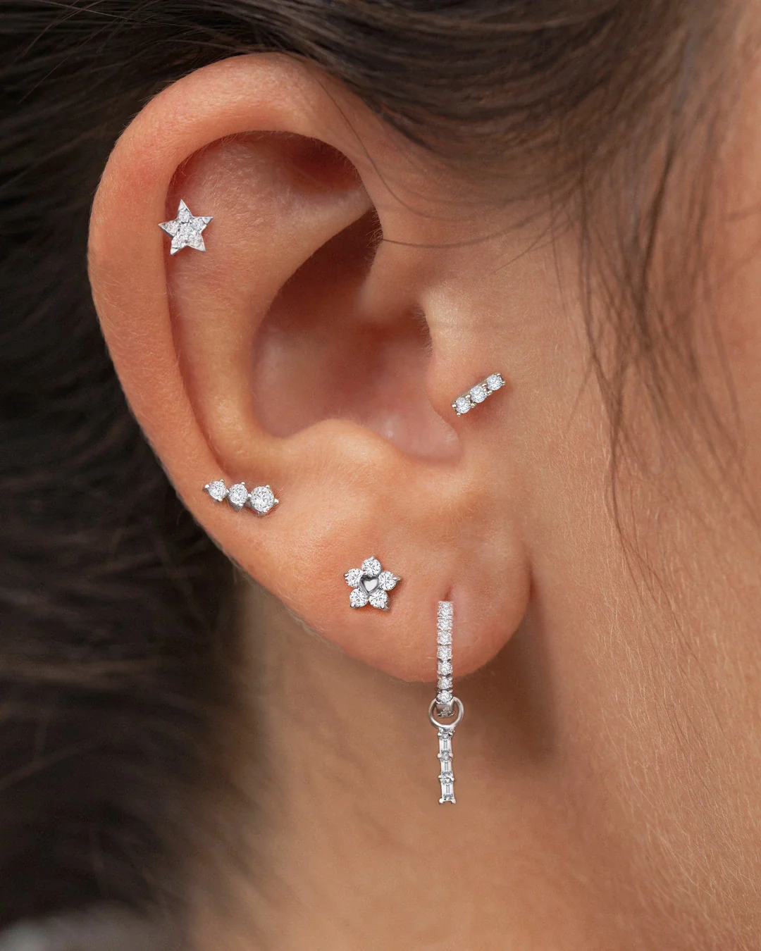 Pendiente Piercing Estrella Moon Diamonds en Oro Blanco de 18 Kt - Image 3