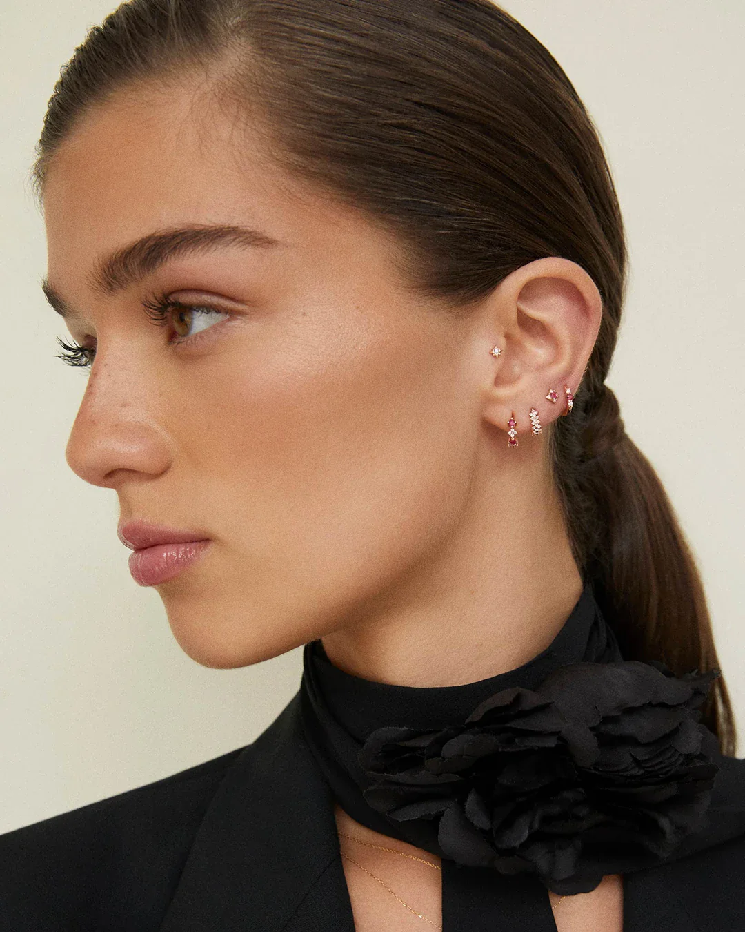 Pendiente Piercing Memphis de Rubí y Diamantes en Oro Rosa de 18 Kt - Image 3