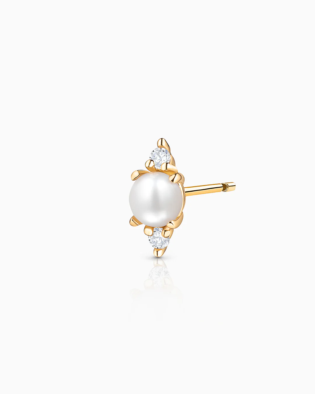 Pendiente Piercing Midnight Holly de Perla y Diamantes en Oro Amarillo de 18 Kt