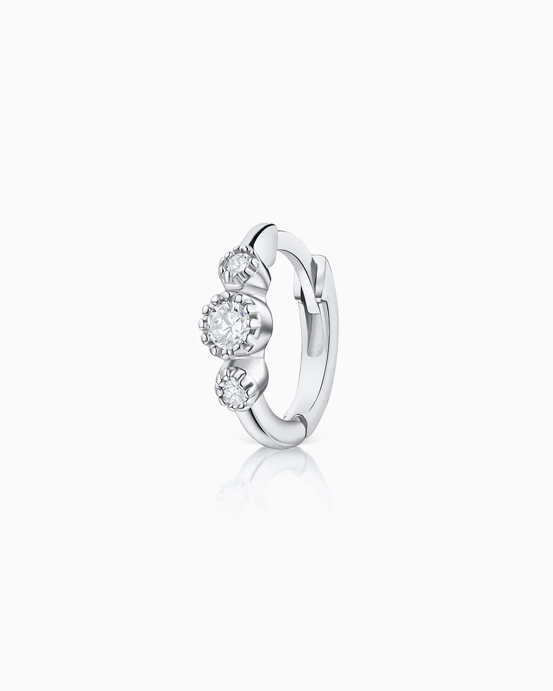 Pendiente Piercing Milgrain Couronne de Diamantes en Oro Blanco de 18 Kt