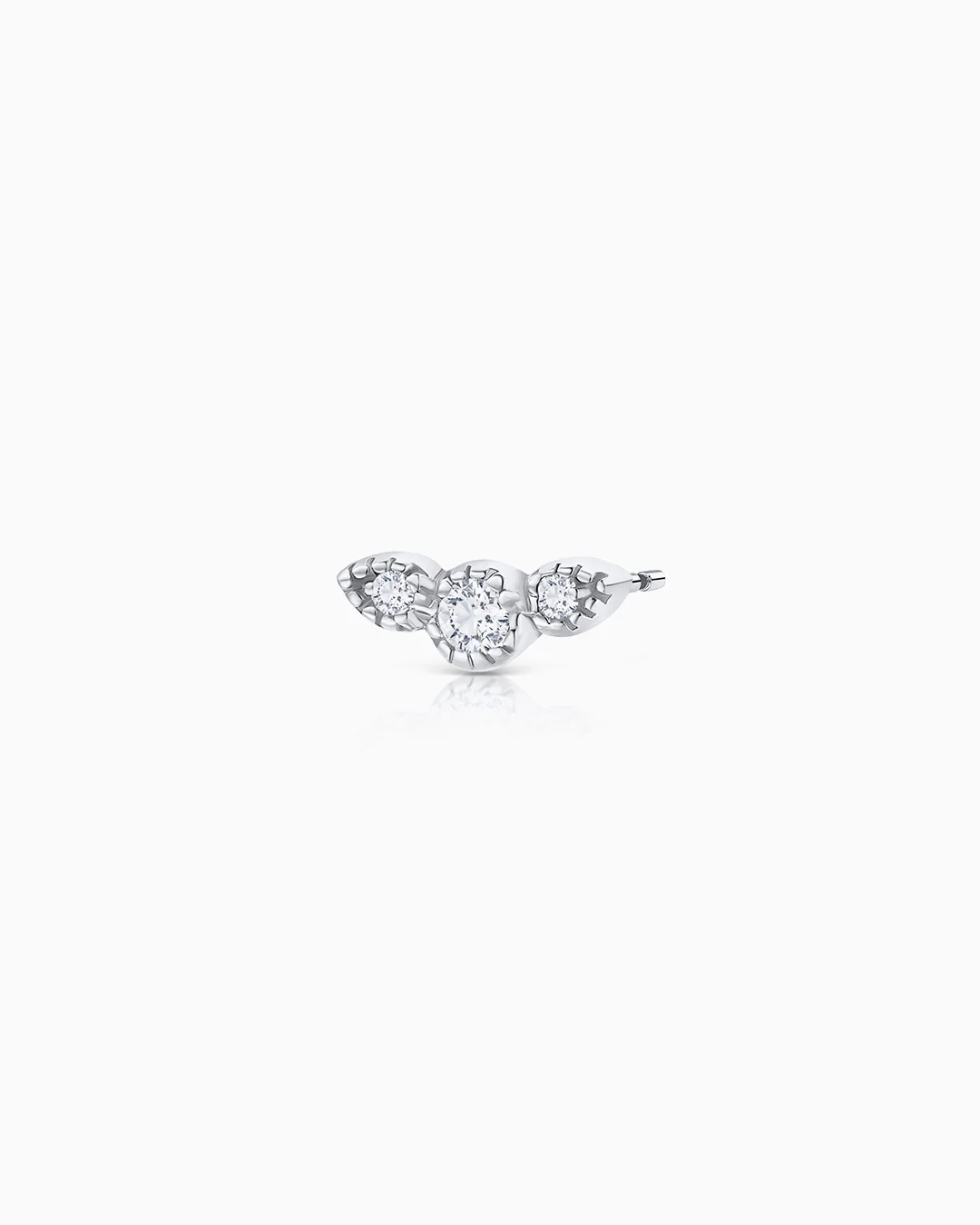Pendiente Piercing Milgrain Wings de Diamantes en Oro Blanco de 18 Kt - Image 3