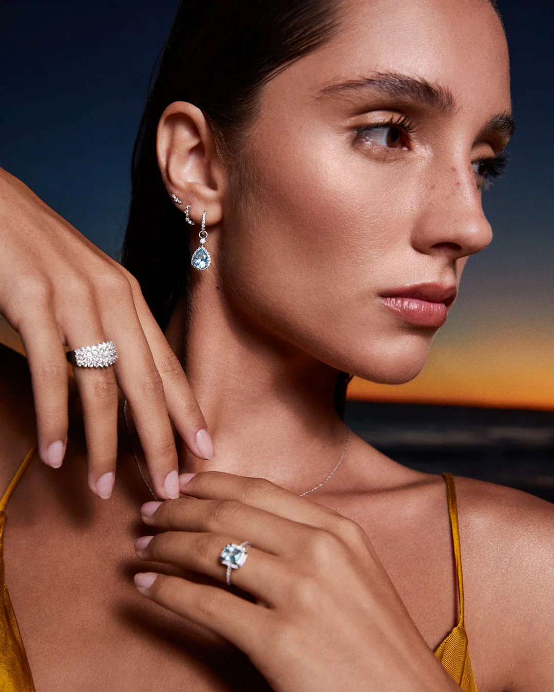 Pendiente Piercing Pebble Diamonds en Oro Blanco de 18 Kt - Image 2