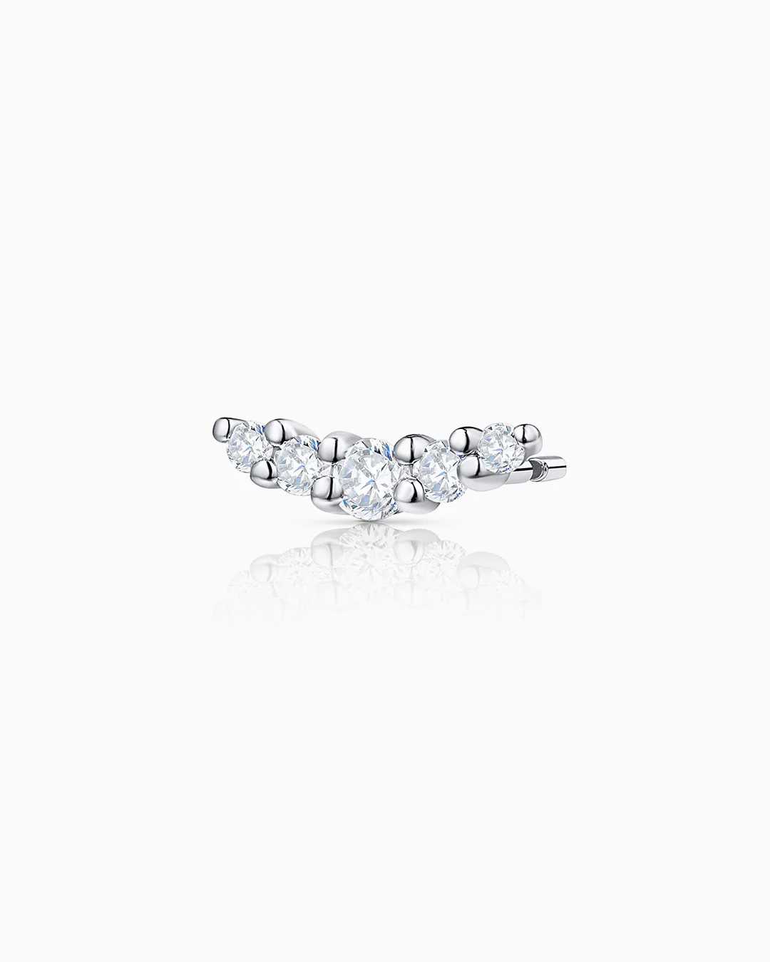 Pendiente Piercing Petite Diamonds Wave en Oro Blanco de 18 Kt - Image 4