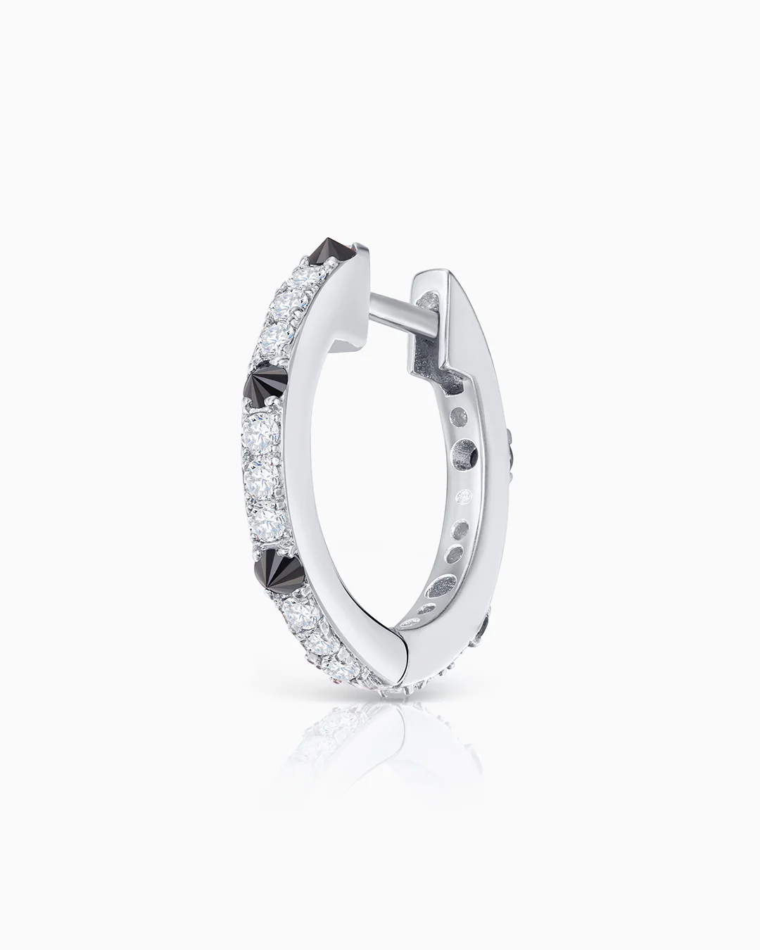 Pendiente Piercing Raxel Diamonds Large en Oro Blanco de 18 Kt