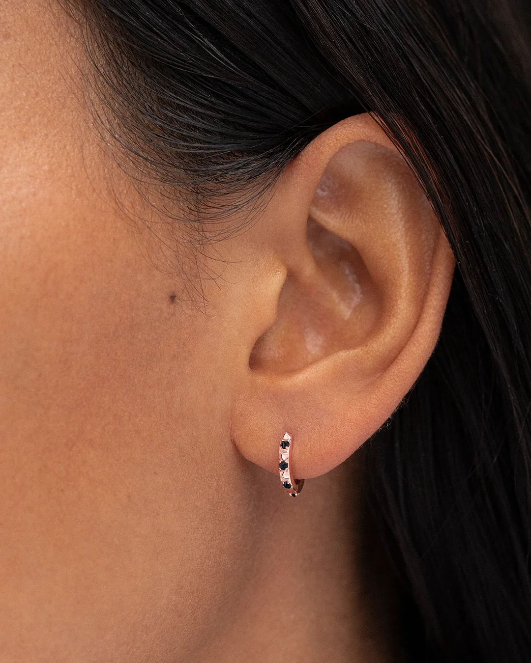 Pendiente Piercing Raxel en Oro Rosa de 18 Kt - Image 2