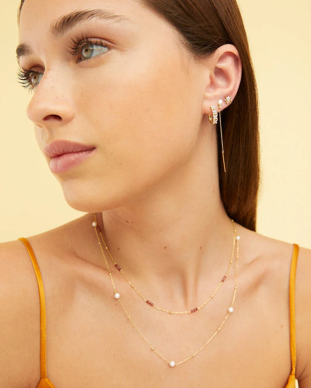 Pendiente Piercing Rosa de los Vientos Mimosa en Oro Amarillo de 18 Kt - Image 3