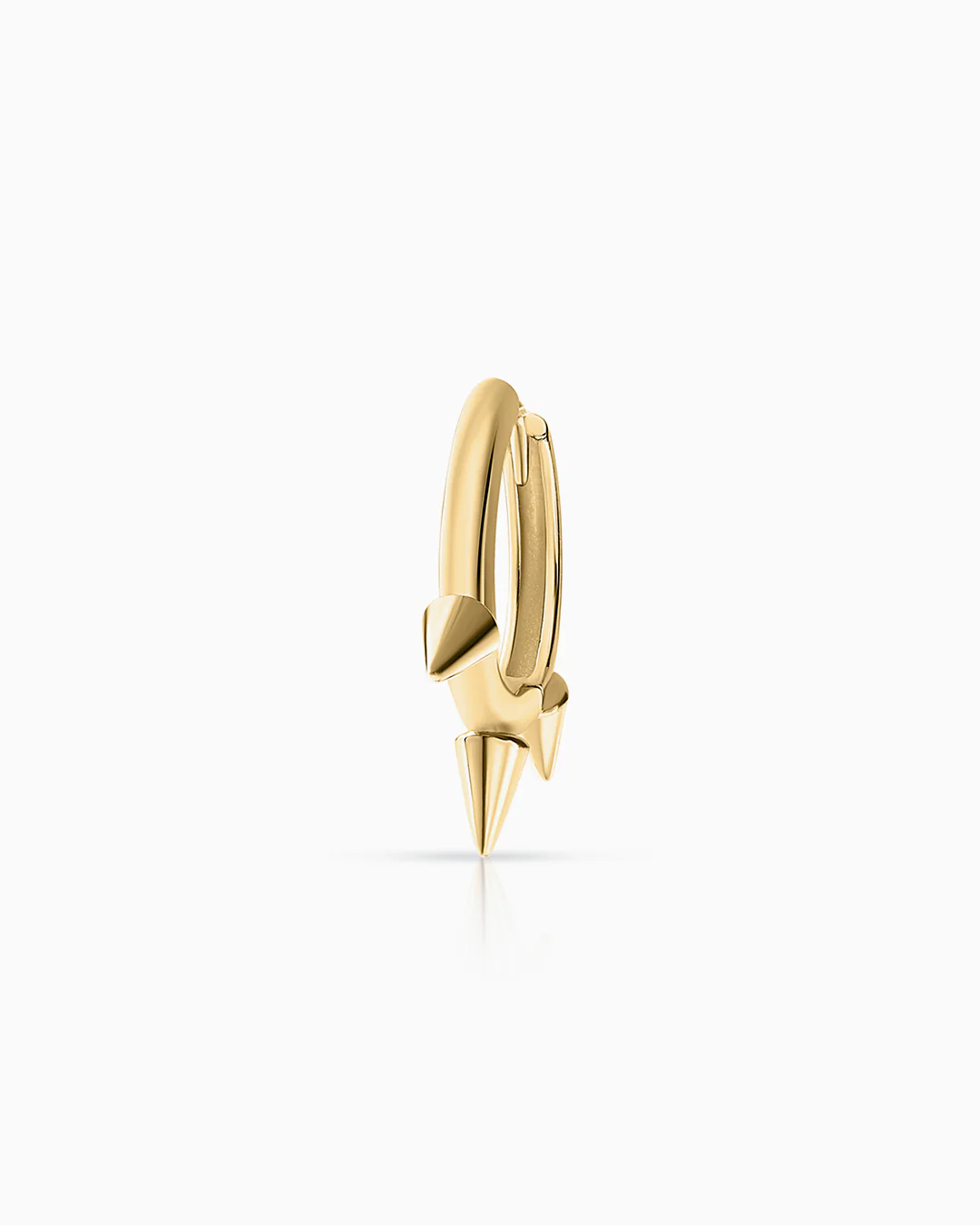 Pendiente Piercing Spikes Tres Pinchos Mini en Oro Amarillo de 18 Kt - Image 3