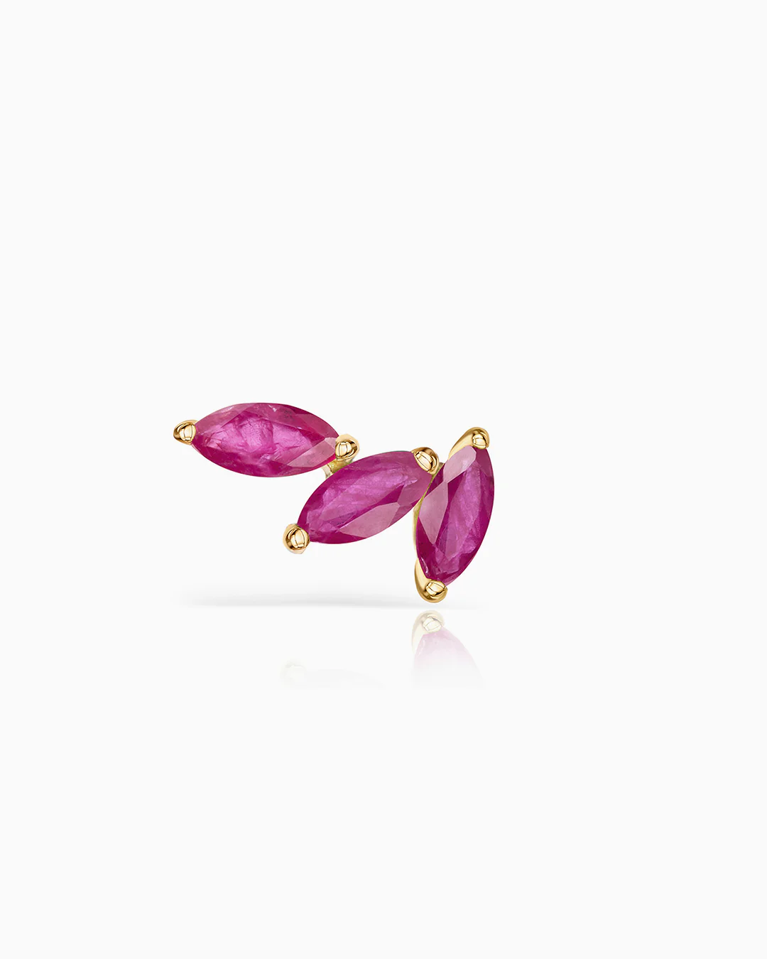 Pendiente Piercing Tri-Marquise Rubí en Oro Amarillo de 18 Kt - Image 4