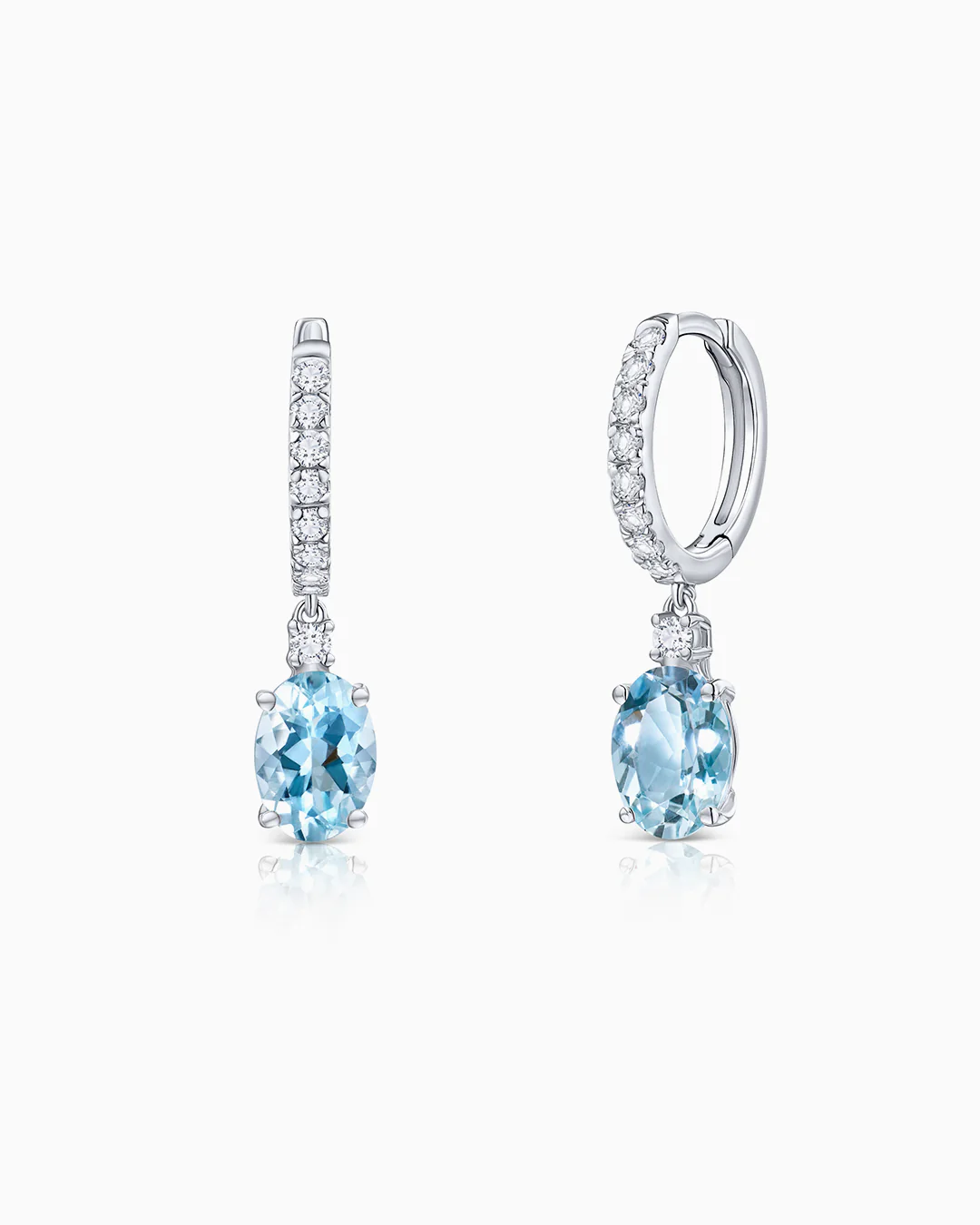 Pendientes Amelie Oval de Aguamarina y Diamantes en Oro Blanco de 18 Kt