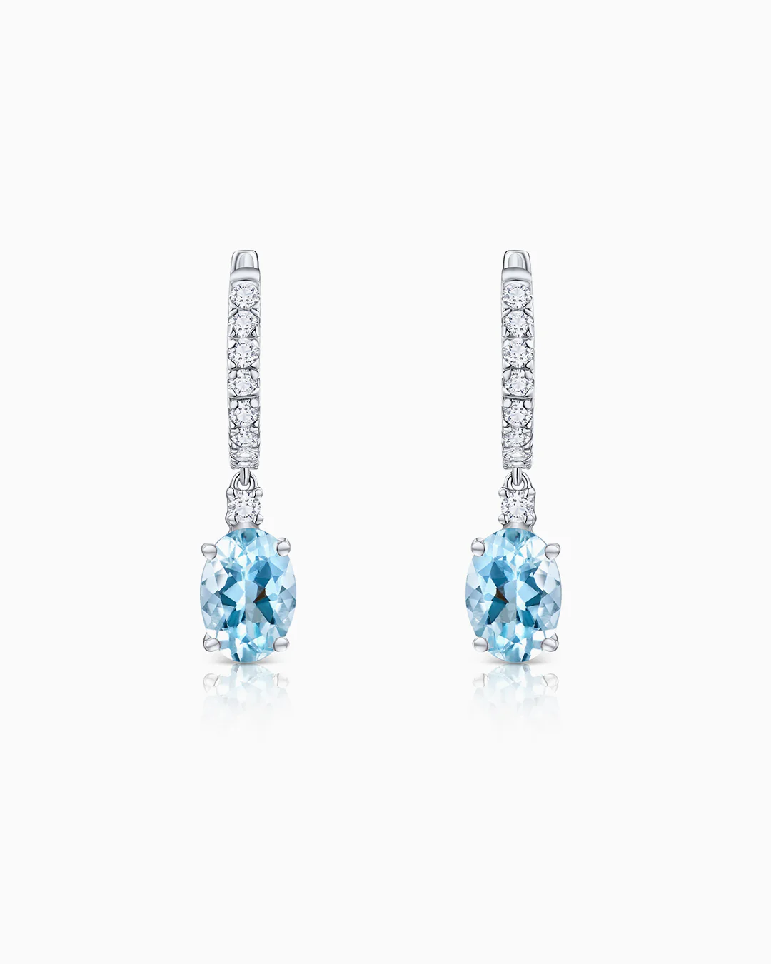 Pendientes Amelie Oval de Aguamarina y Diamantes en Oro Blanco de 18 Kt - Image 4