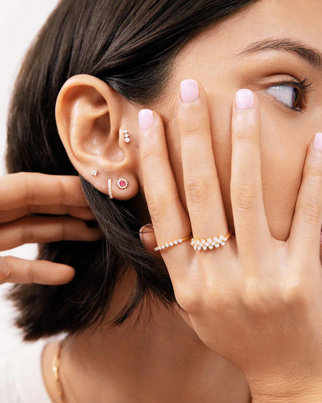 Pendientes Anette Mini de Rubí y Diamante en Oro Rosa de 18 Kt - Image 3