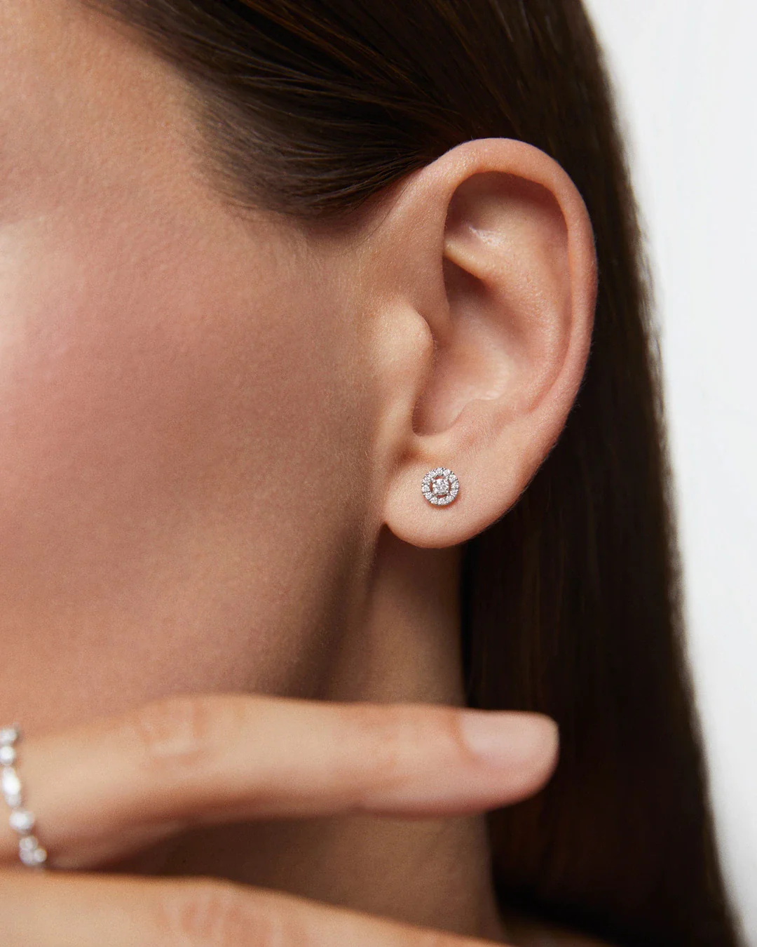 Pendientes Ariadne de Diamantes en Oro Blanco de 18 Kt - Image 2