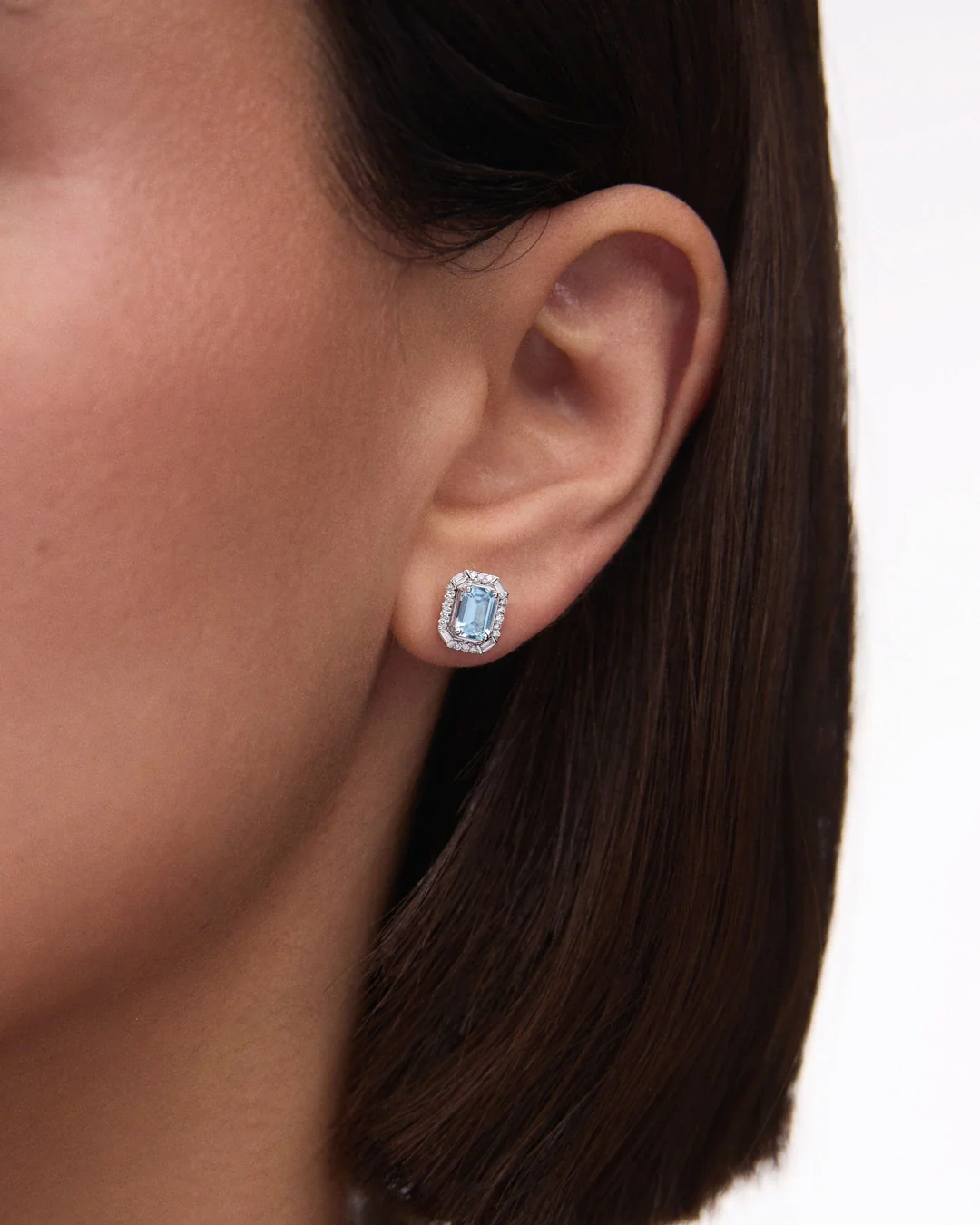 Pendientes Art Deco Clarice de Aguamarinas y Diamantes en Oro Blanco de 18 Kt - Image 2