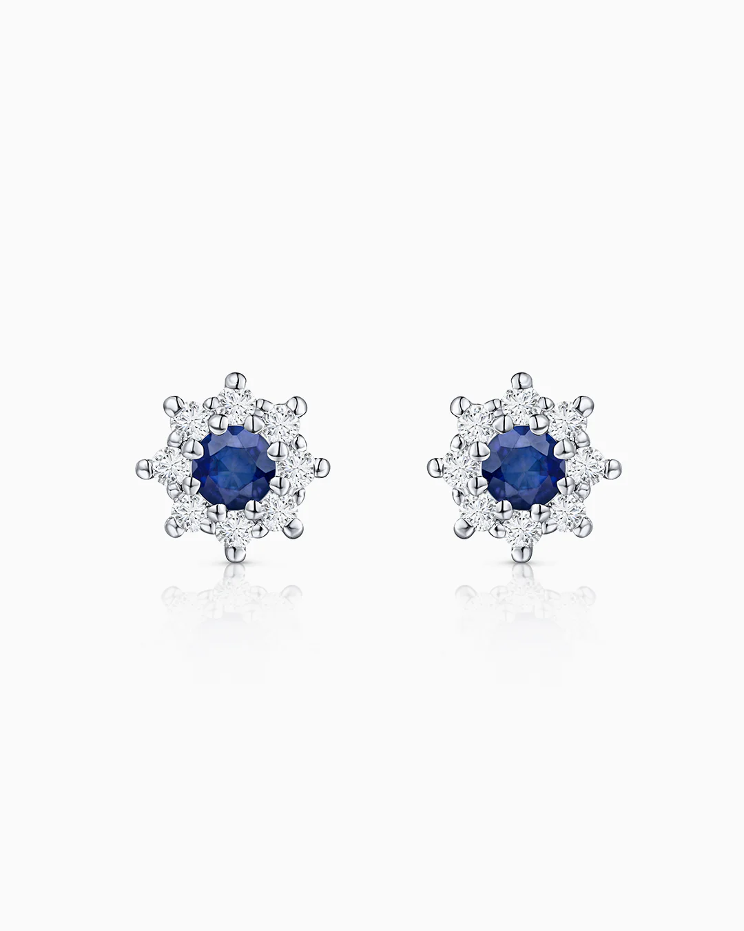 Pendientes Astrid de Zafiros y Diamantes en Oro Blanco de 18 Kt - Image 3
