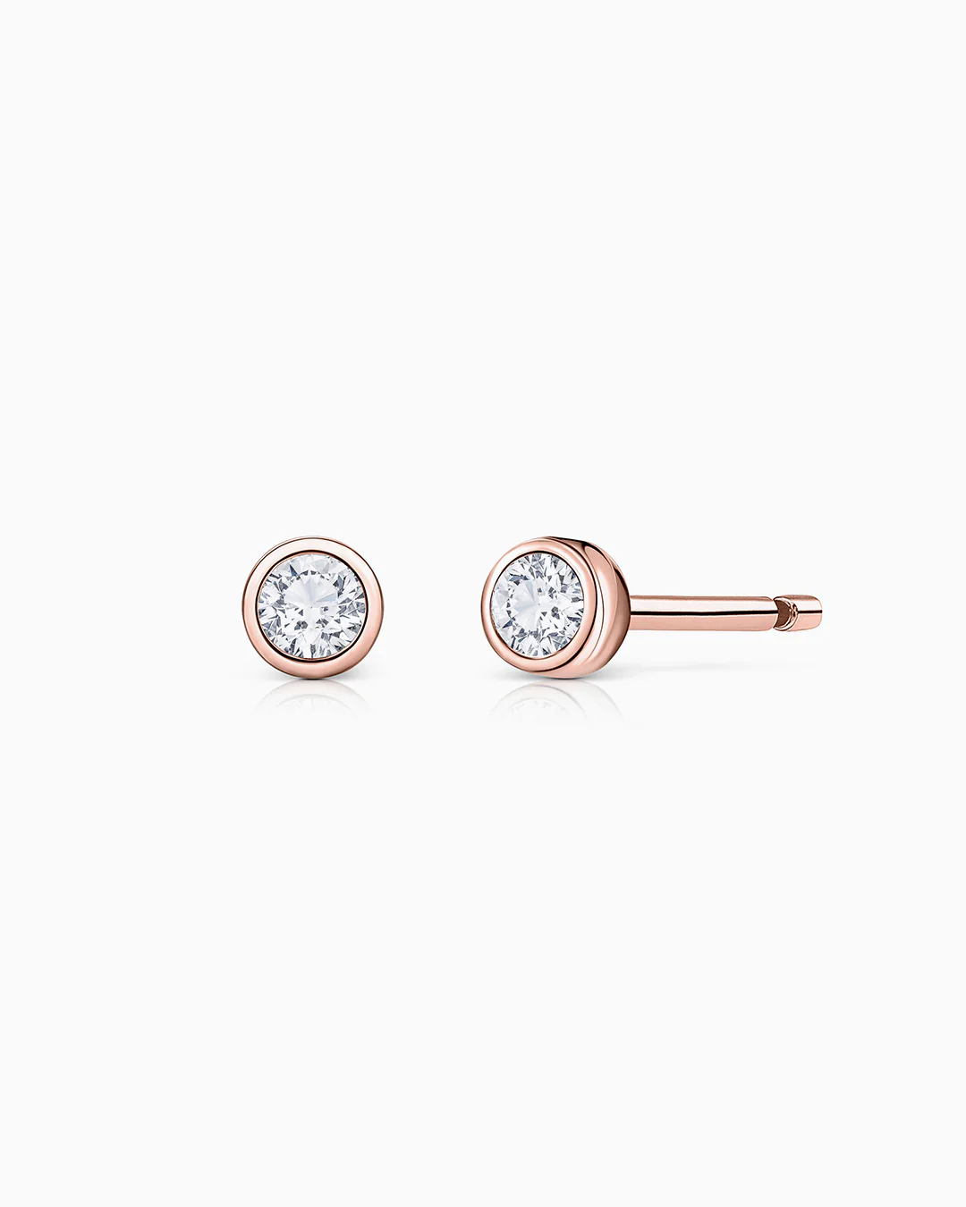 Pendientes Bezel Stud de Diamantes en Oro Rosa de 18 Kt