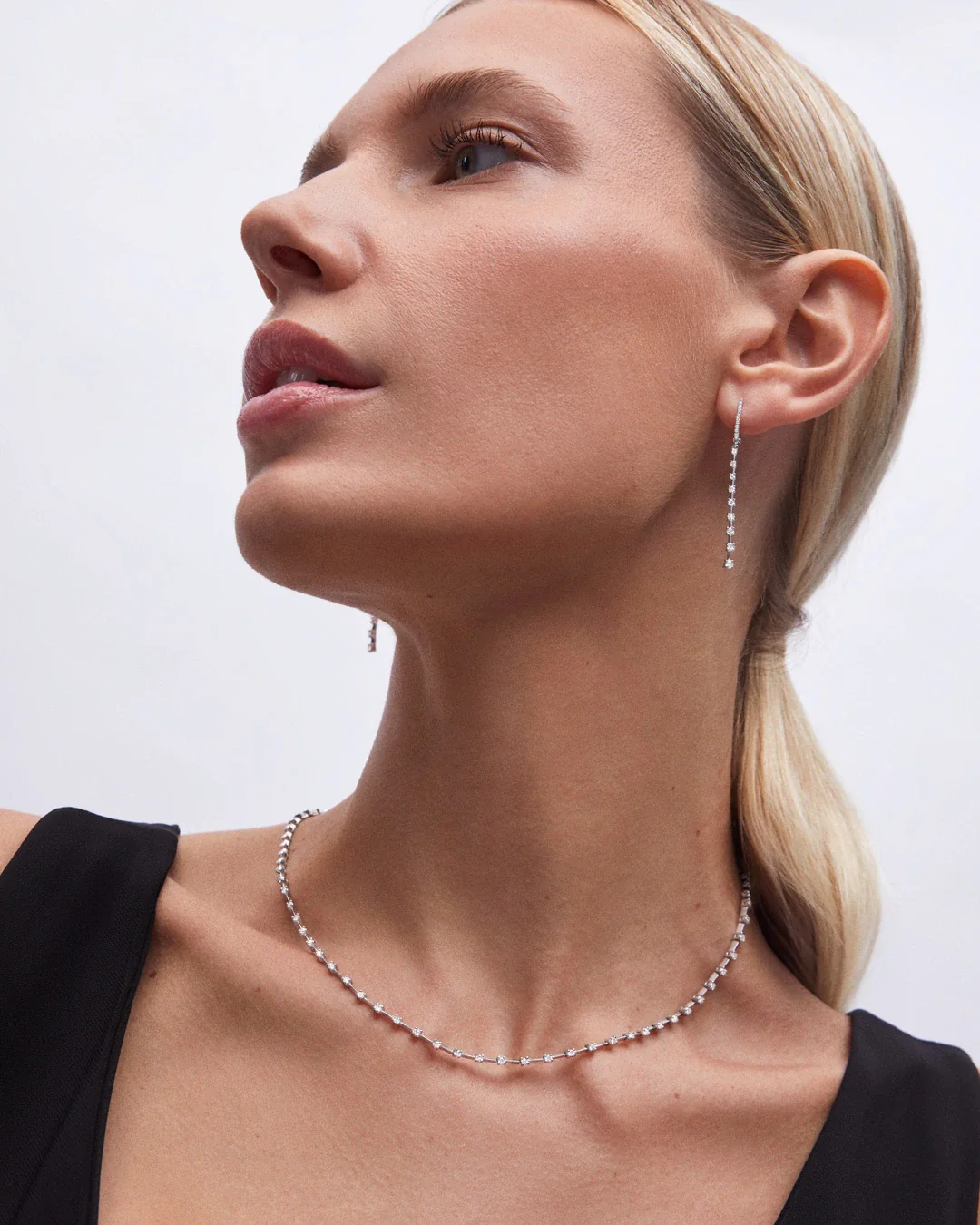 Pendientes Blanche de Diamantes en Oro Blanco de 18 Kt - Image 4