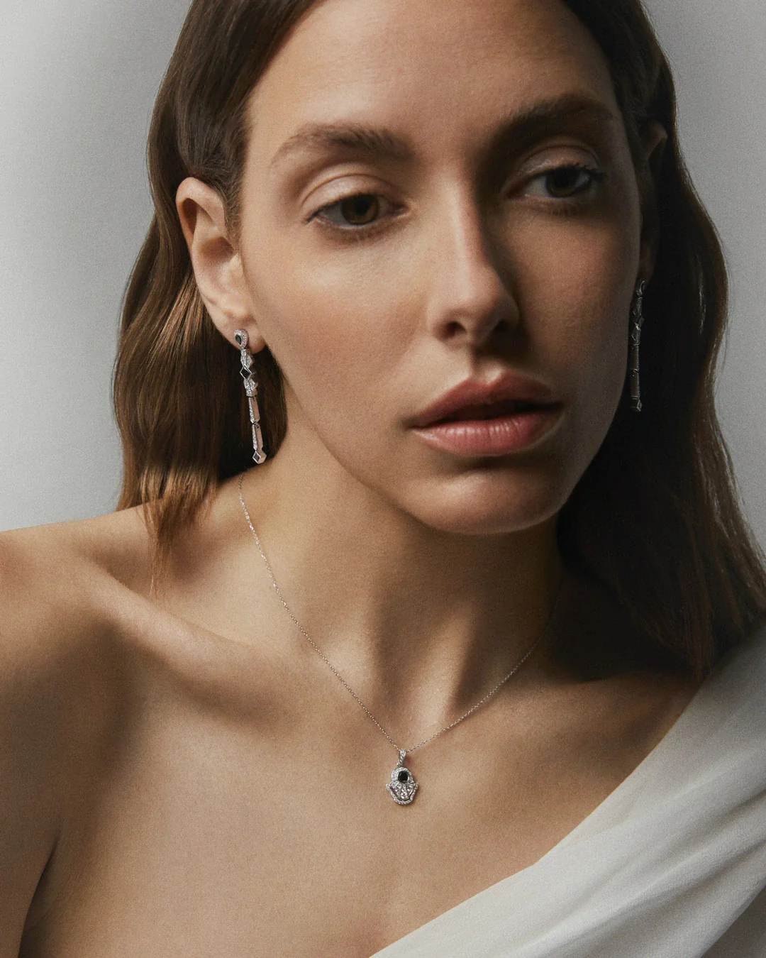 Pendientes Celeste de Diamantes en Oro Blanco de 18 kt - Image 3