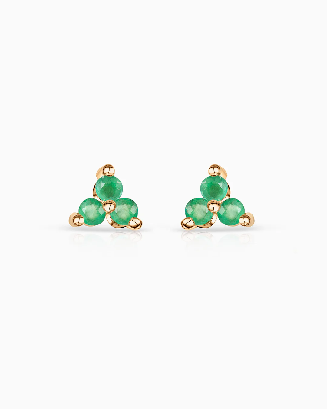 Pendientes Clover Mini de Esmeraldas en Oro Amarillo de 18 Kt - Image 3