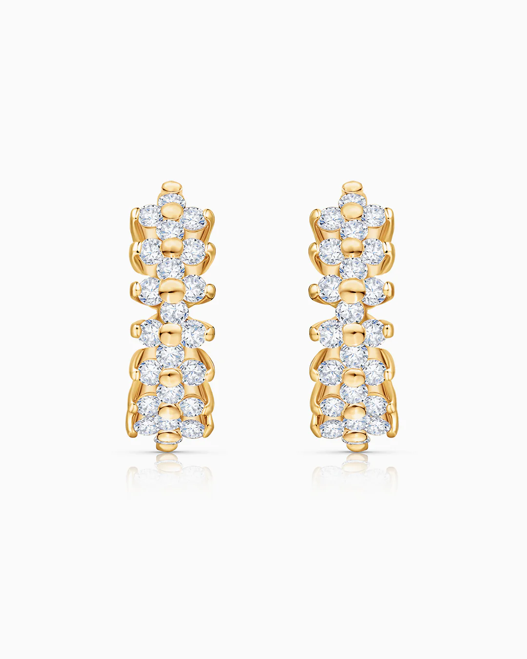 Pendientes Cross de Diamantes en Oro Amarillo de 18 Kt - Image 3