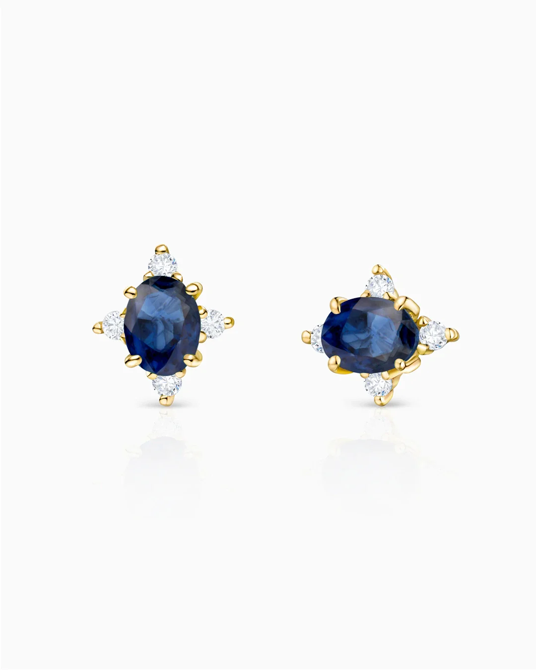 Pendientes Crown Oval de Zafiro en Oro Amarillo de 18 Kt - Image 3