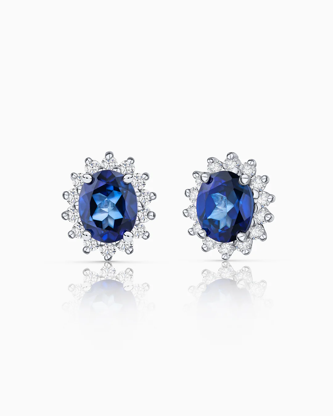Pendientes Dalia de Zafiro y Diamantes en Oro Blanco de 18 Kt