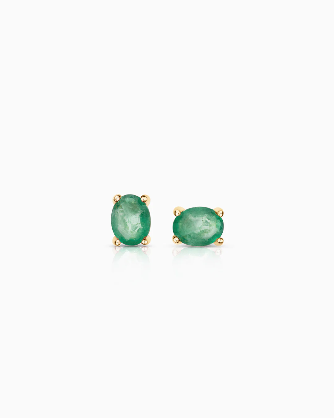 Pendientes de Esmeralda Oval MINI en Oro Amarillo de 18 Kt - Image 4