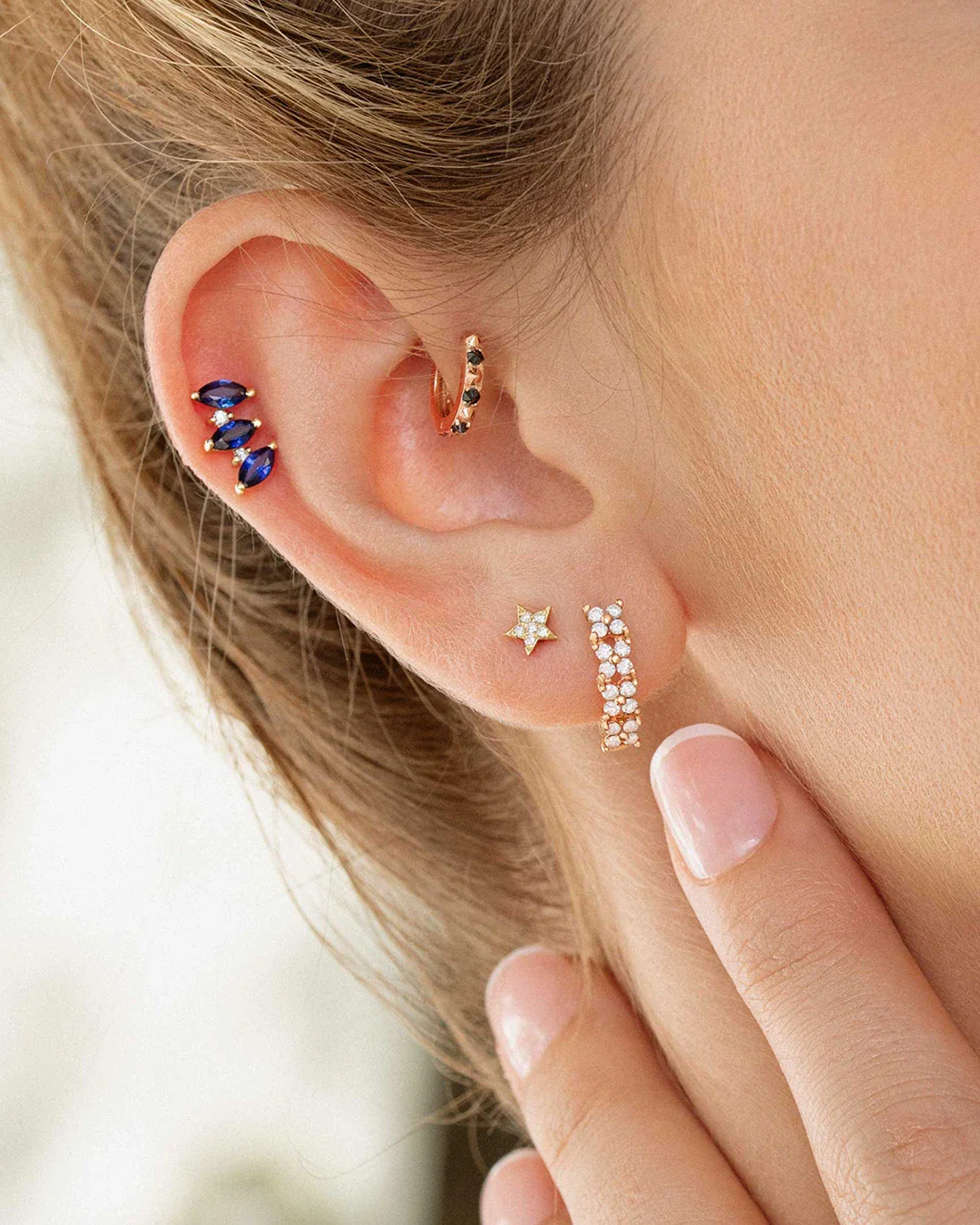 Pendientes Estrellas Moon Diamonds en Oro Amarillo de 18 Kt - Image 3